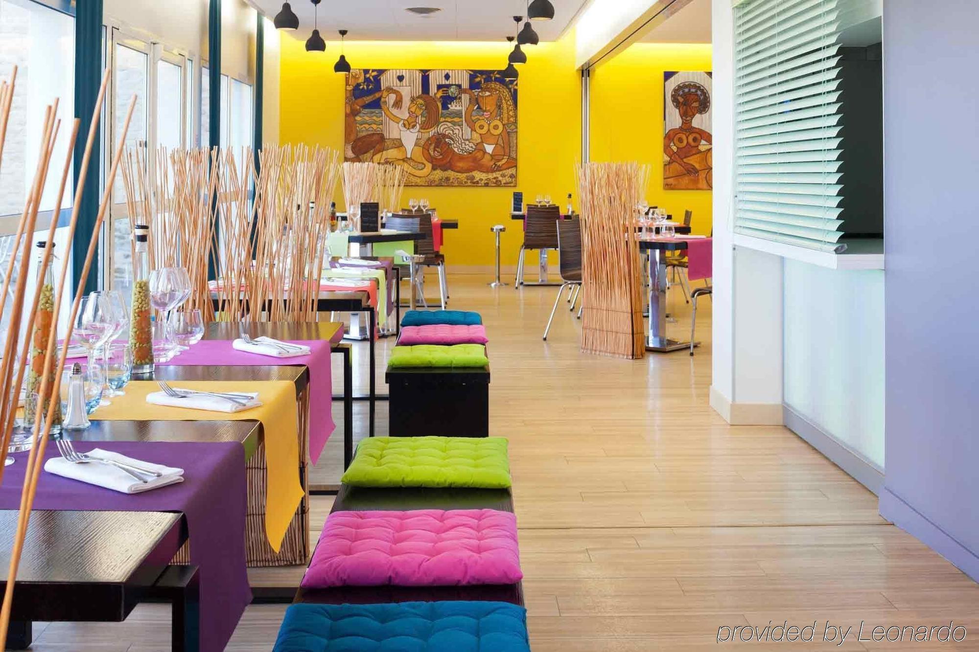 Готель Ibis Styles Уїстреам Ресторан фото