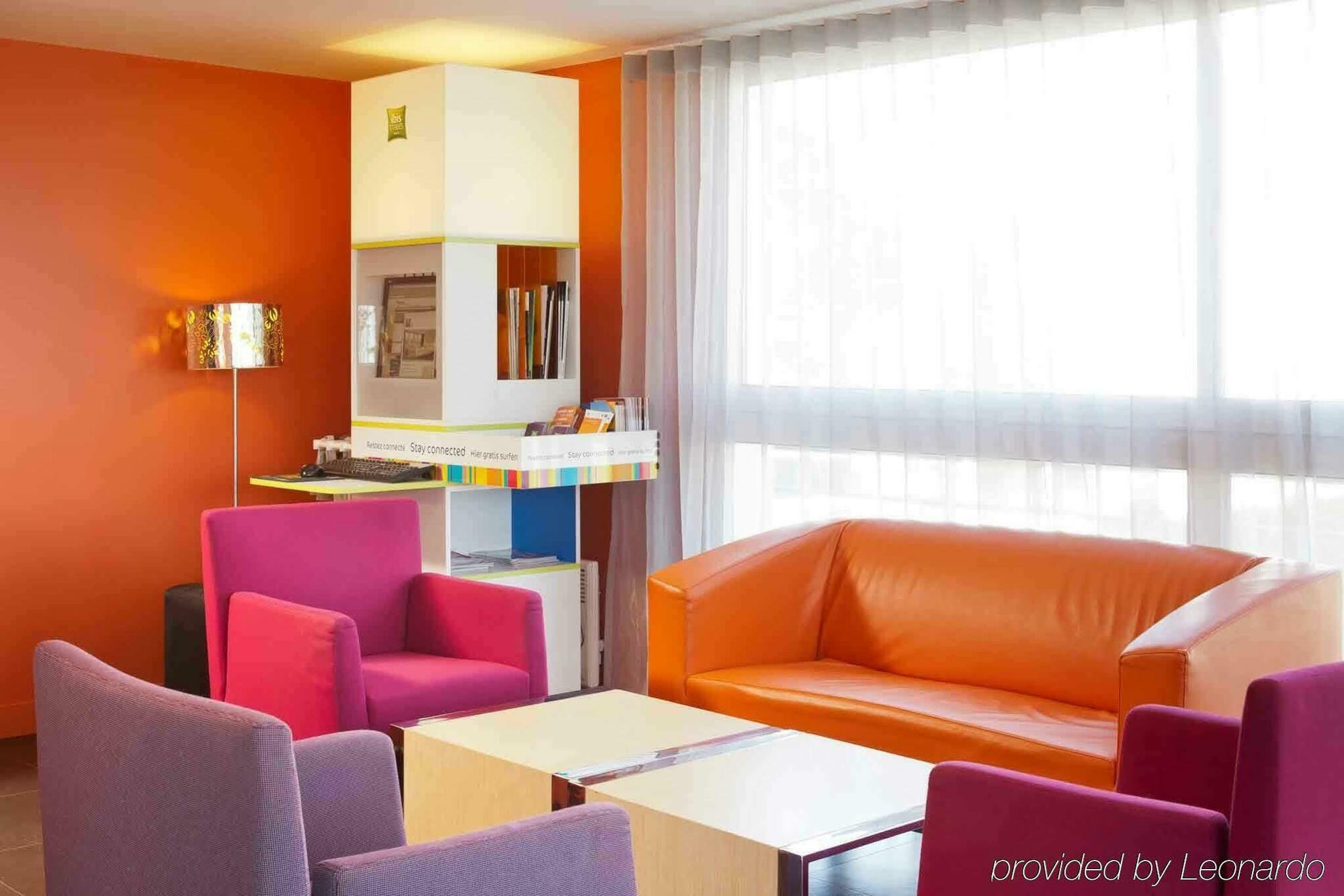 Готель Ibis Styles Уїстреам Екстер'єр фото